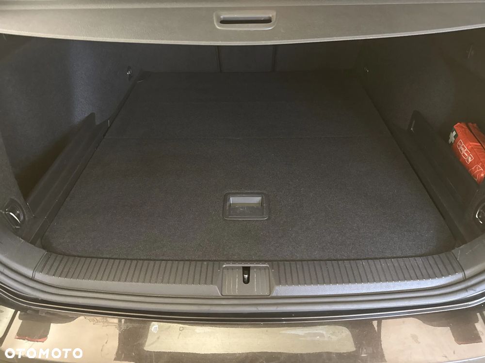 Volkswagen Passat 2.0 TDI EVO Business DSG - 22