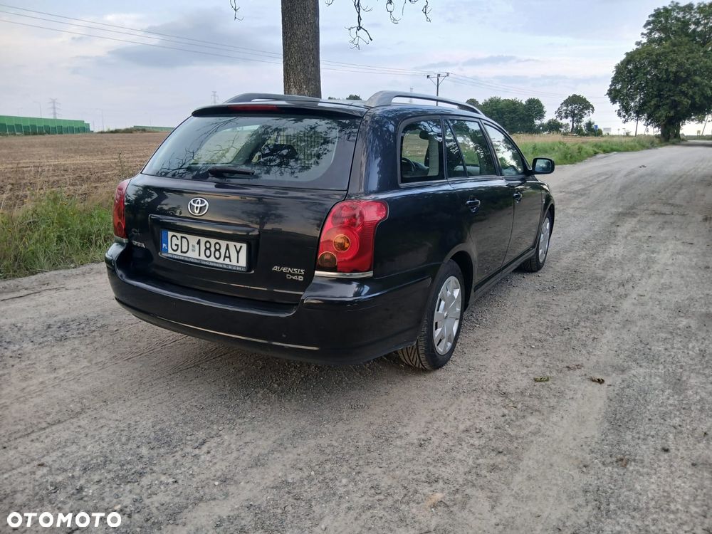 Toyota Avensis 2.0 D-4D High - 2