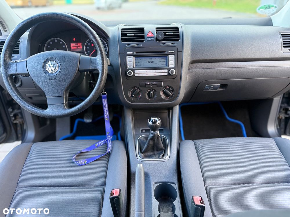 Volkswagen Golf - 27