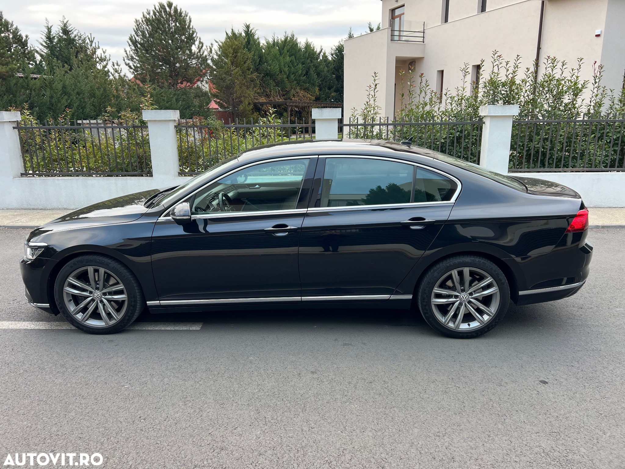 Volkswagen Passat 2.0 BiTDI DSG 4Mot Highline - 7