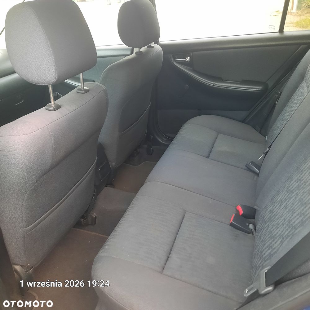 Toyota Corolla 1.4 VVT-i Base - 14