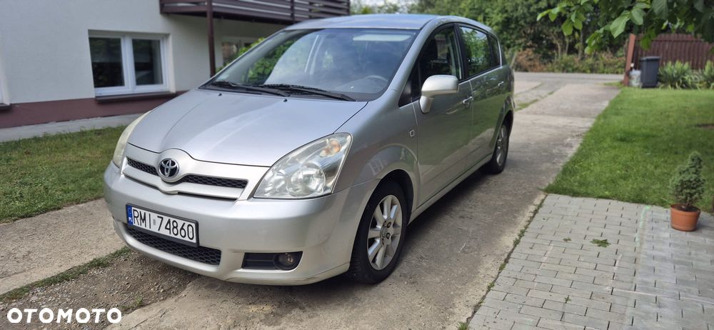 Toyota Corolla Verso - 2