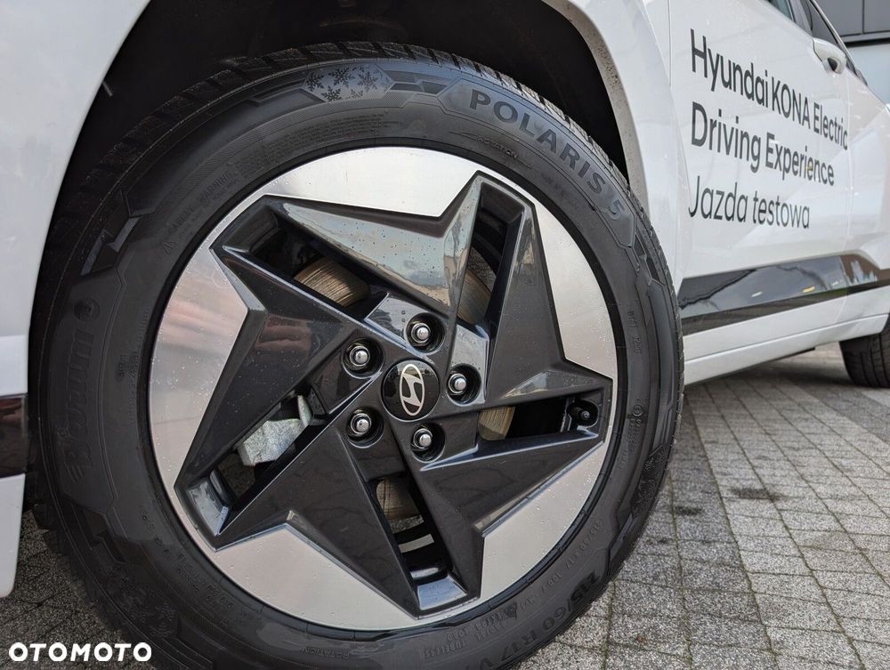 Hyundai Kona 65kWh Executive - 3