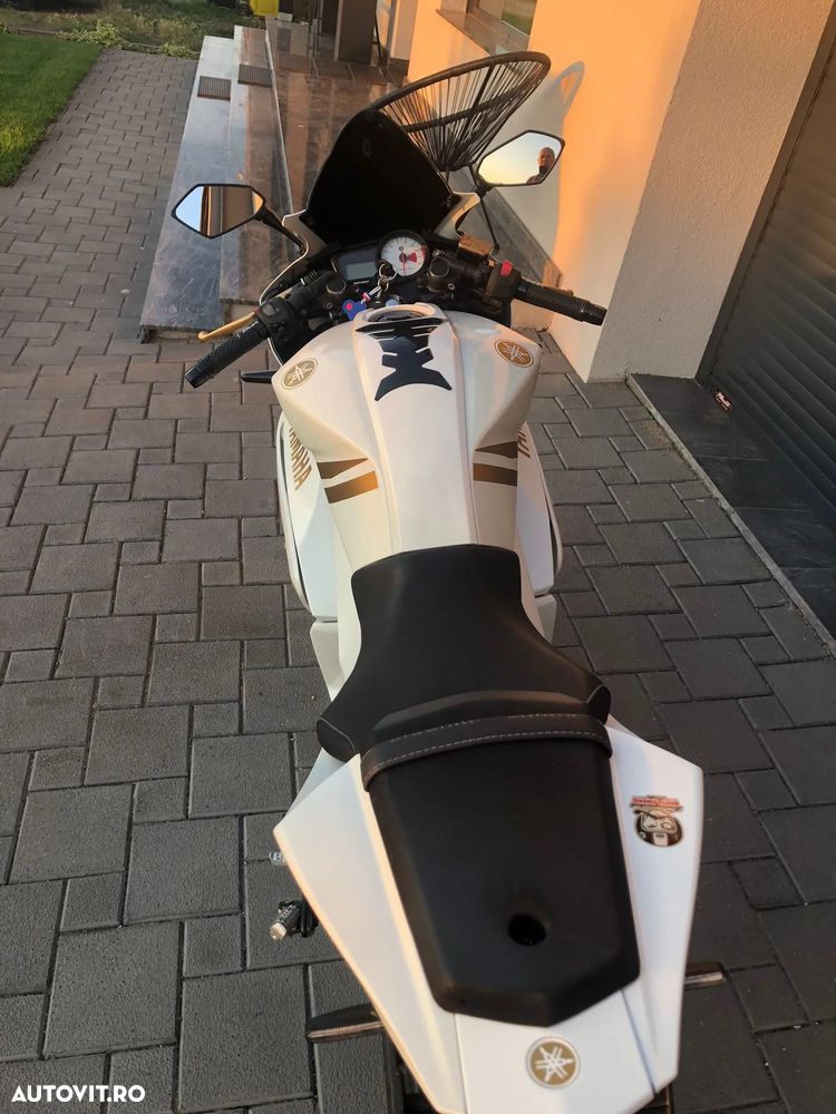 Yamaha YZF-R125 - 5