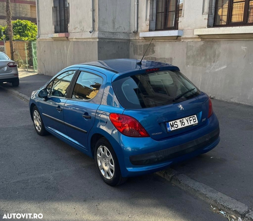 Peugeot 207 1.4HDI Urban - 6