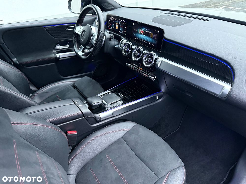 Mercedes-Benz GLB 200 d 4-Matic AMG Line 8G-DCT - 12