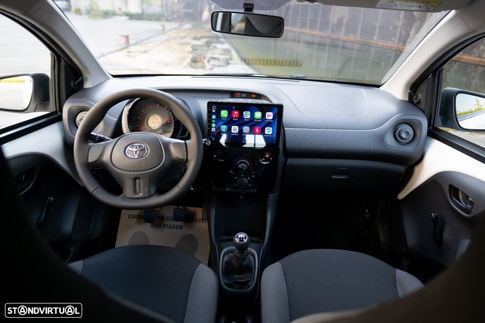 Toyota Aygo x-play Eco - 6