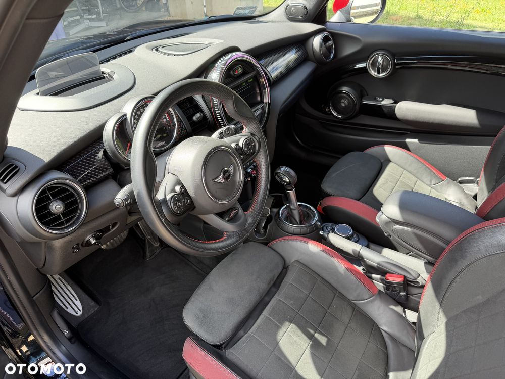 MINI John Cooper Works - 4