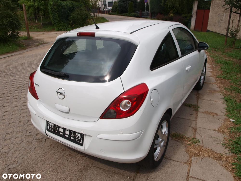 Opel Corsa - 8