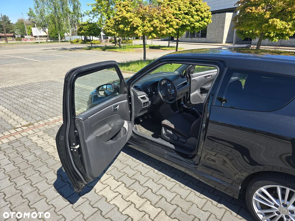 Suzuki Swift 1.6 Sport - 17