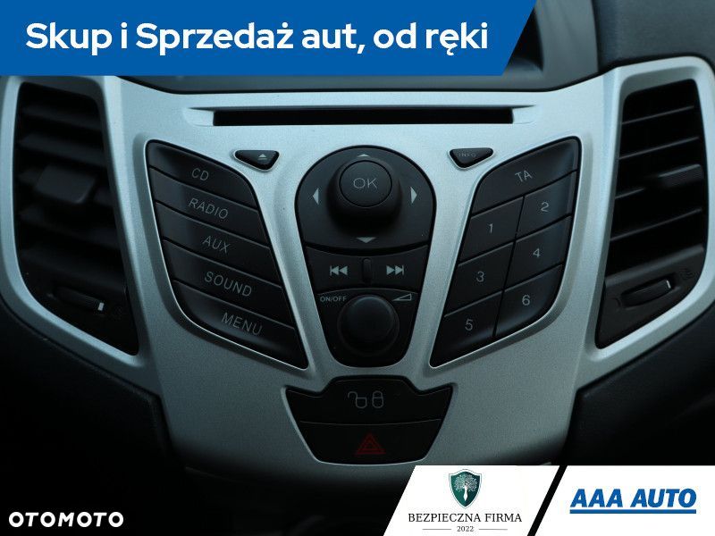 Ford Fiesta - 15