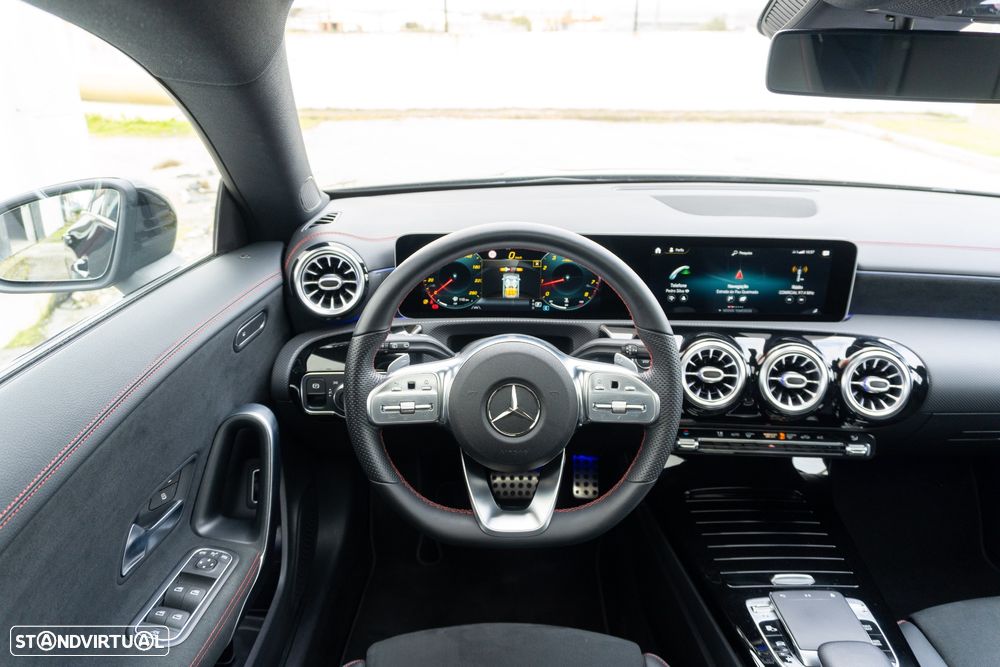 Mercedes-Benz CLA 180 7G-DCT Edition AMG Line - 23