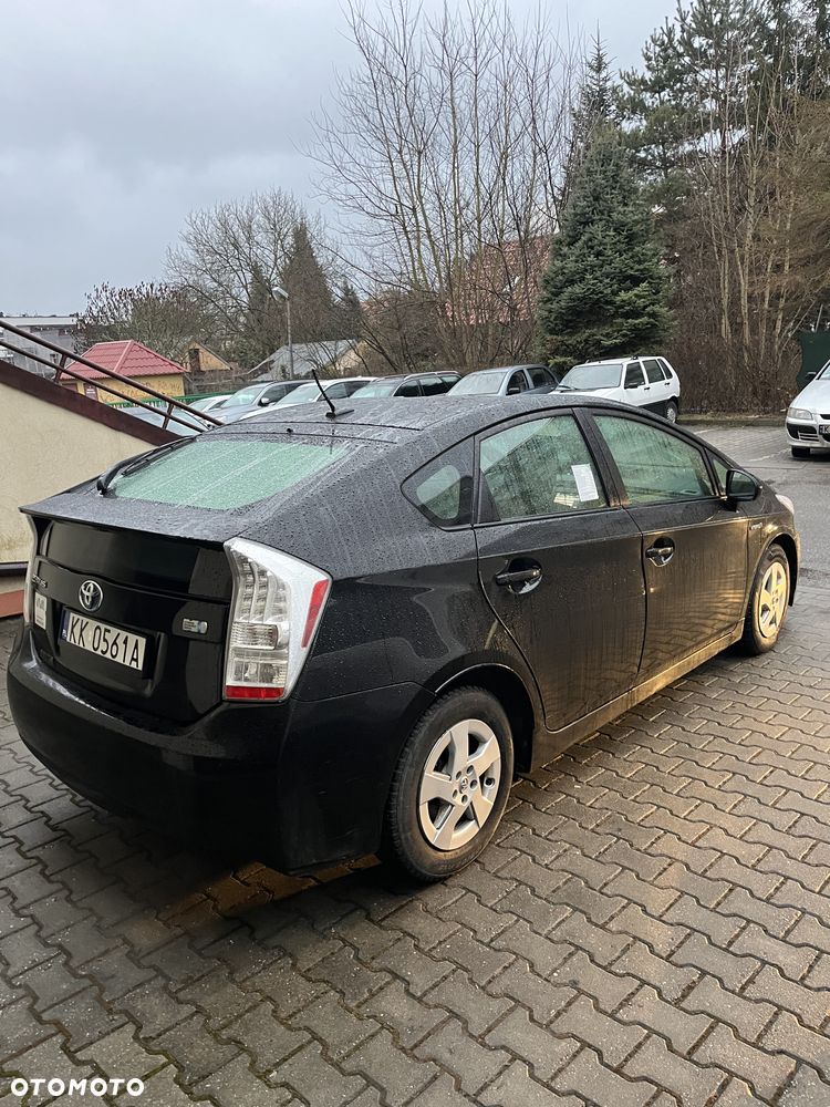Toyota Prius - 5