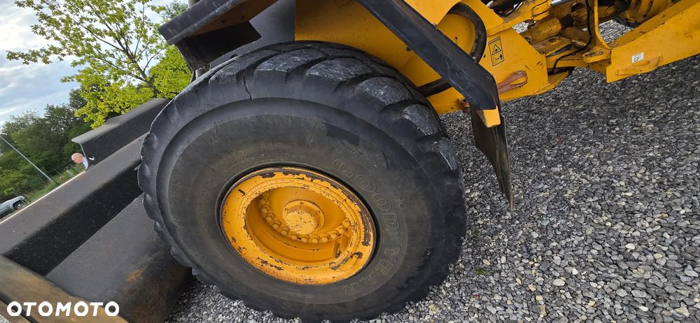 Volvo L150F - 6
