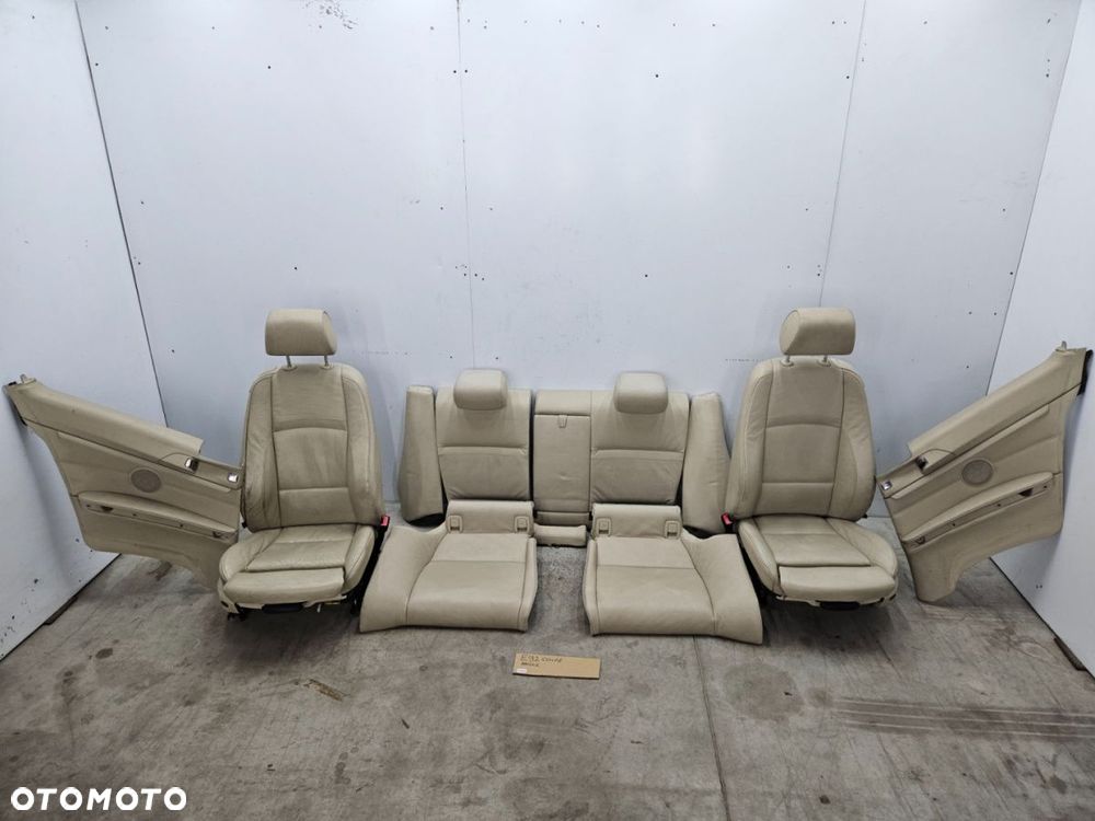 Fotele BMW E92 Coupe 04-12r. M-pakiet Sportseast kanapa tylna ANGLIK KOMPLET skóra beżowa CREMEBEIGE - 1