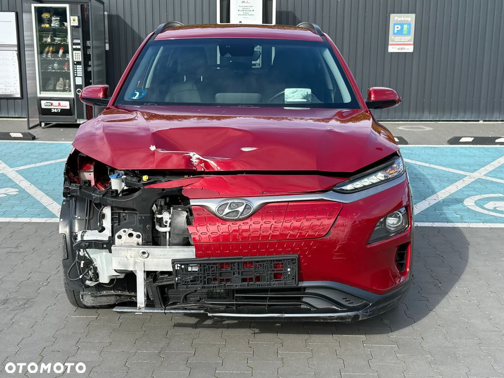 Hyundai Kona Select - 2