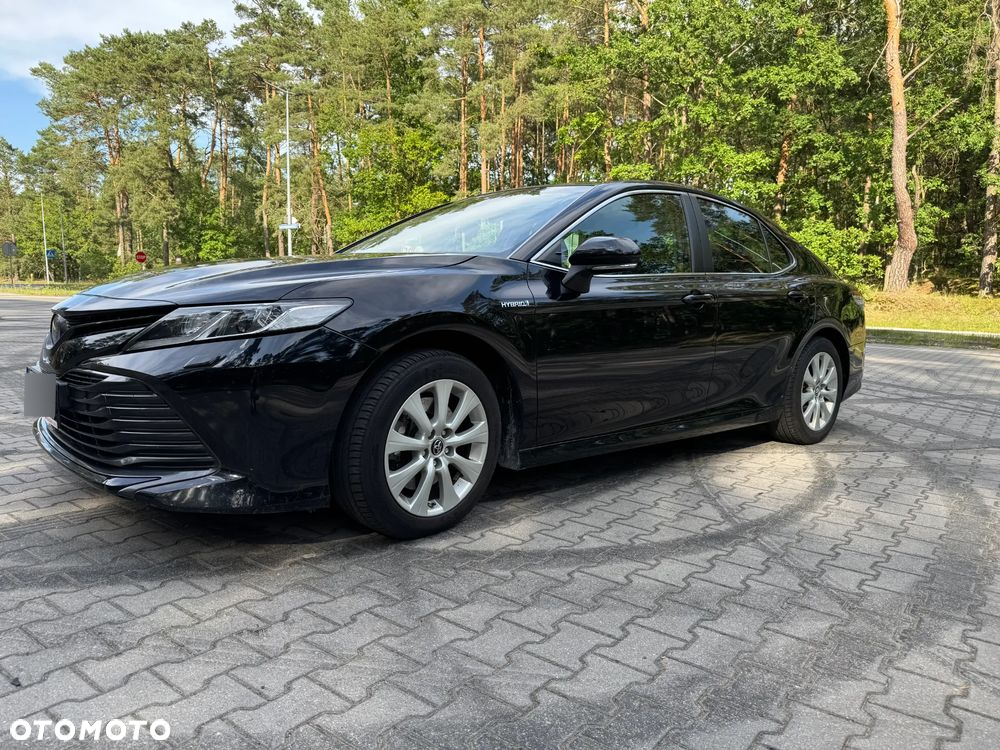 Toyota Camry 2.5 Hybrid Comfort CVT - 2