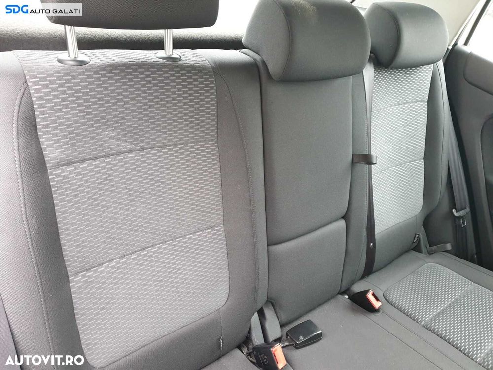 Bancheta Spate Pasageri Sezut cu Spatar Volkswagen Golf 5 Plus 2004 - 2008 [C3126] - 3