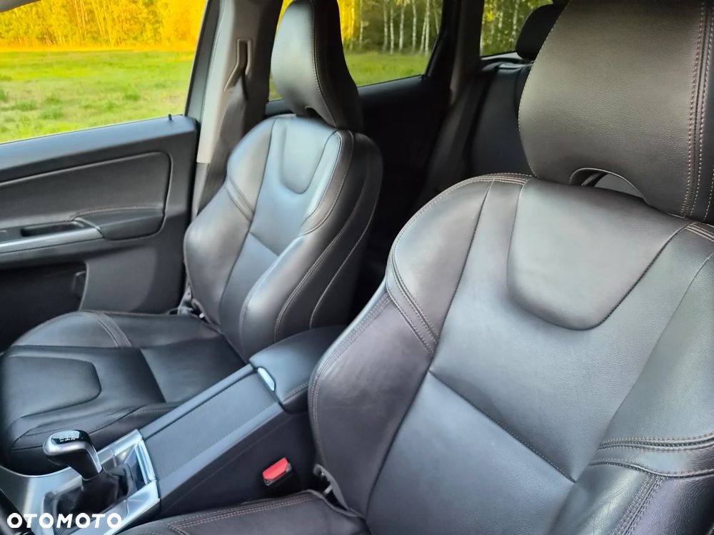 Volvo XC 60 D3 Summum - 11
