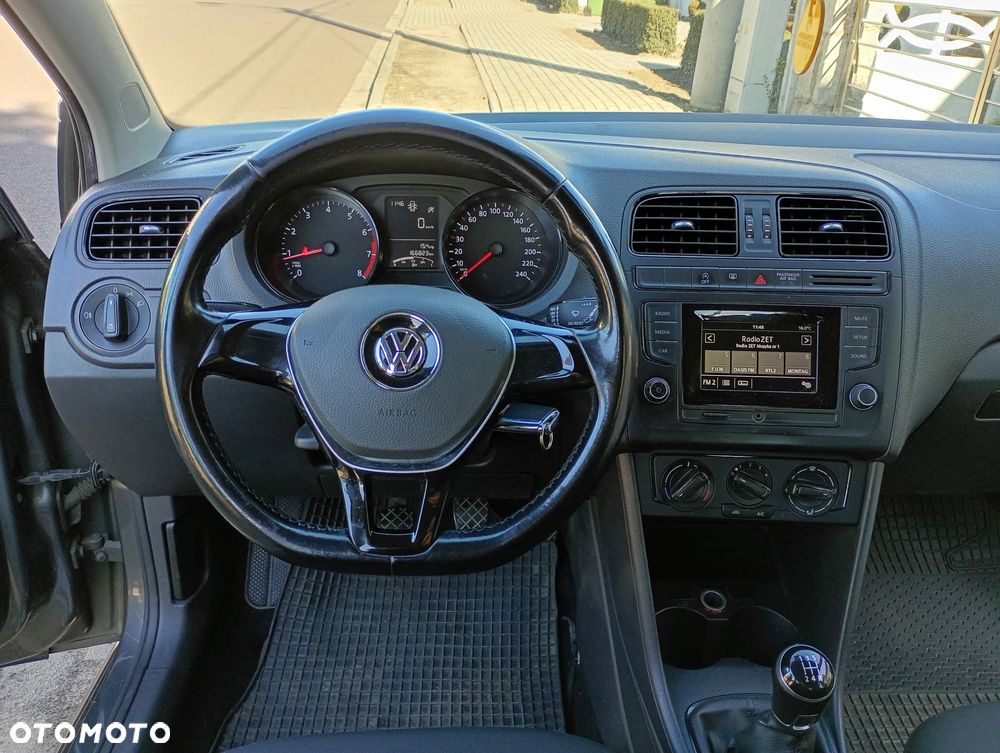 Volkswagen Polo 1.0 Comfortline - 12