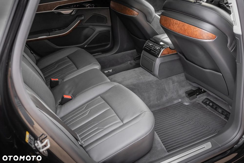 Audi A8 - 25