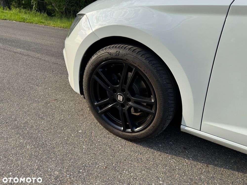 Seat Leon 2.0 TDI FR Black S&S - 10