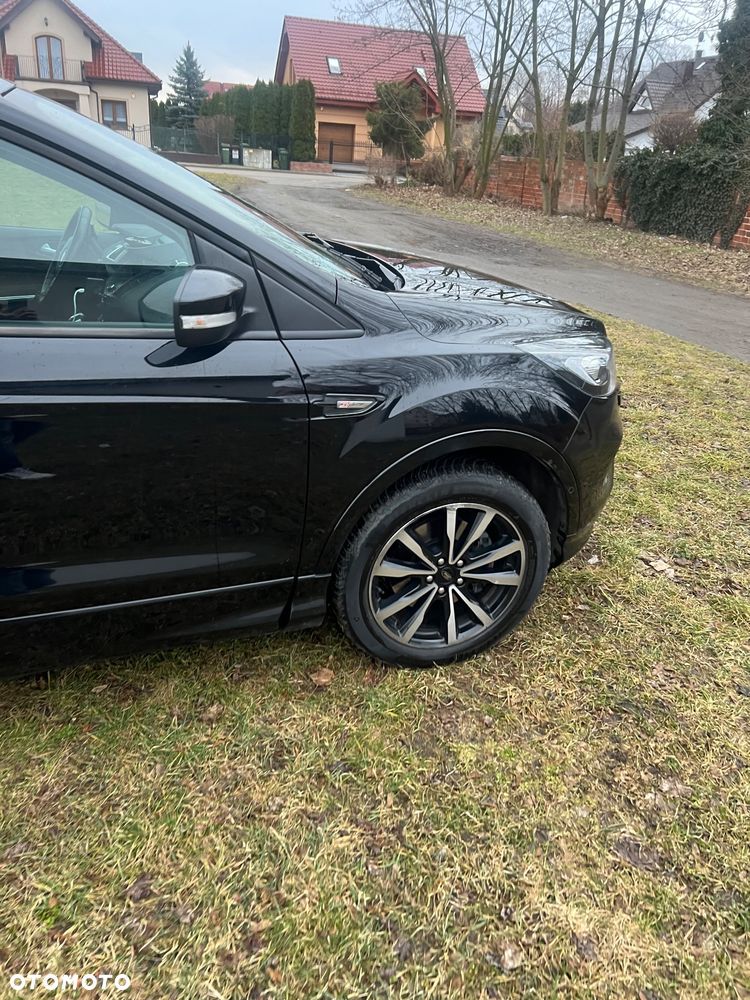 Ford Kuga - 4