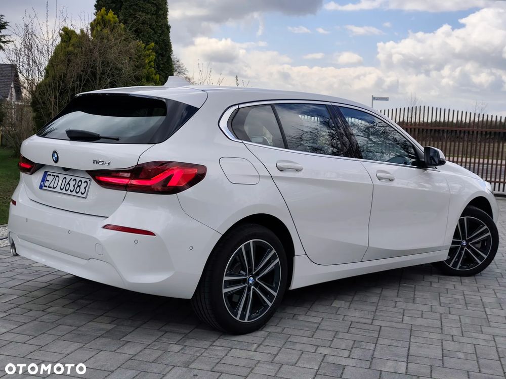 BMW Seria 1 116d Sport Line Shadow - 33