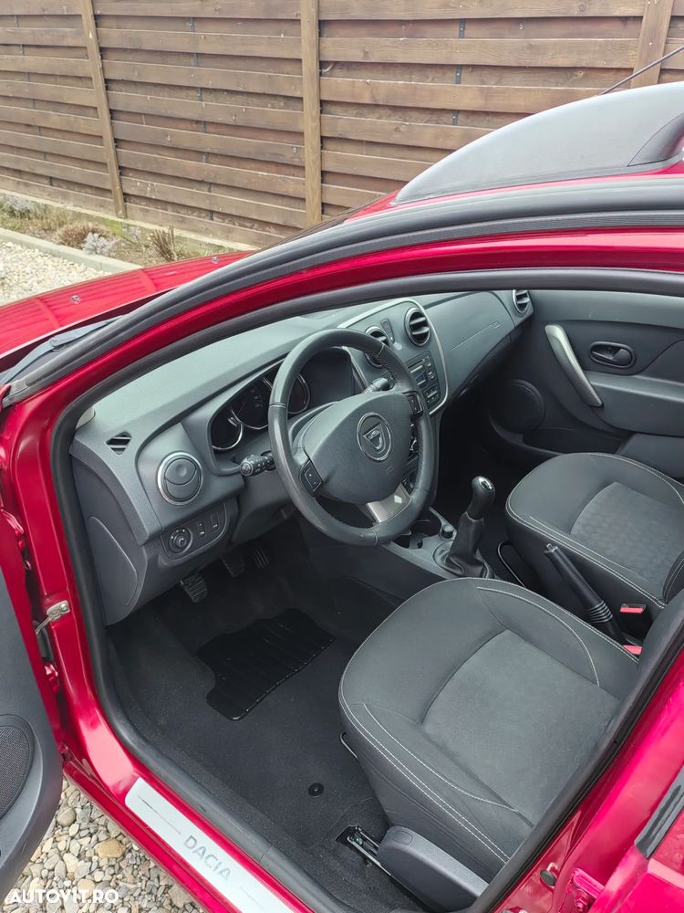 Dacia Logan TCe 90 Laureate - 6