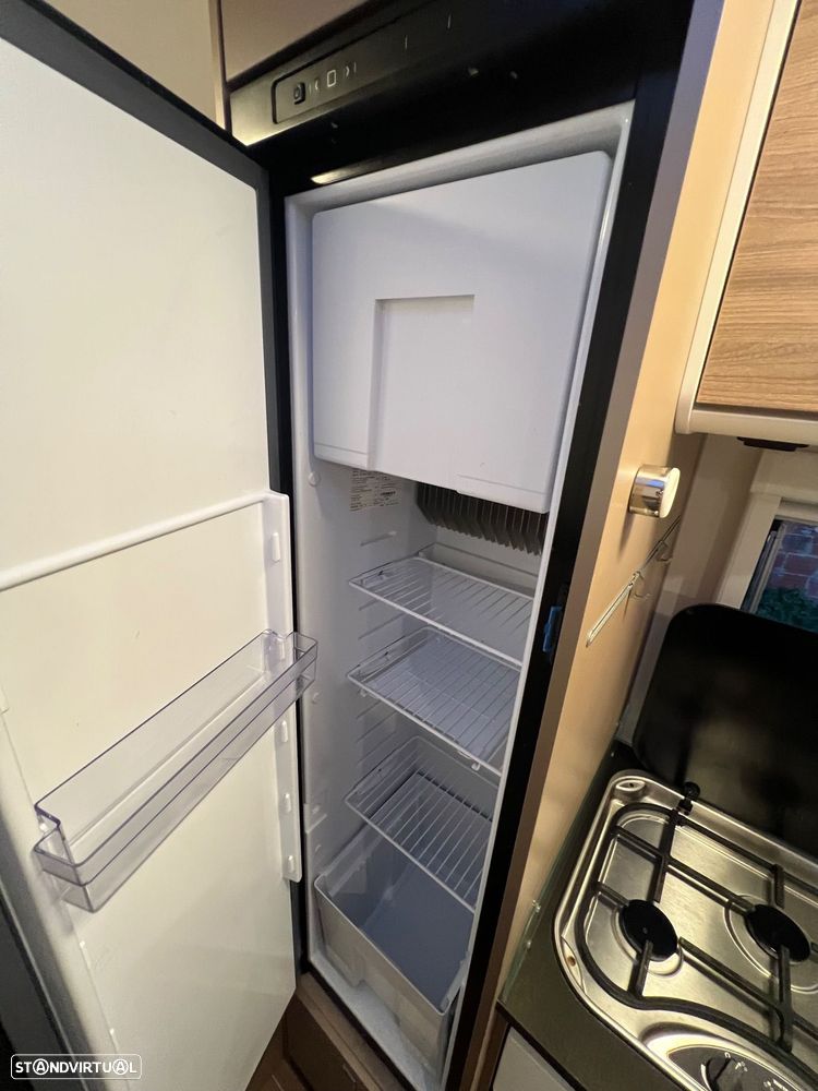 Etrusco T 6900 SB L4H3 Euro 6 5 lugares livrete - 15