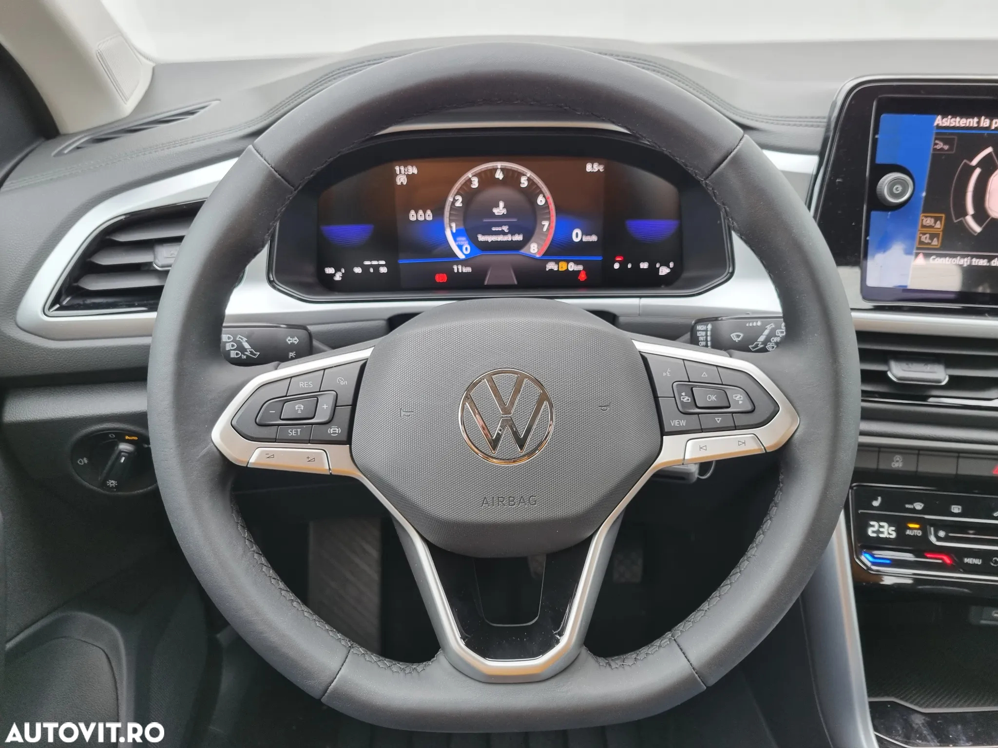 Volkswagen T-ROC 1.0 TSI Life - 18
