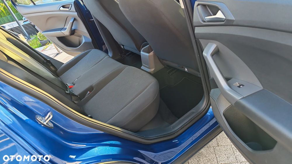 Volkswagen T-Cross - 8