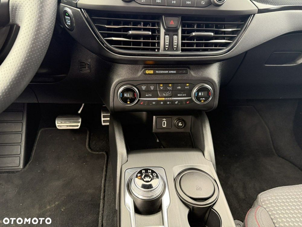 Ford Focus - 28