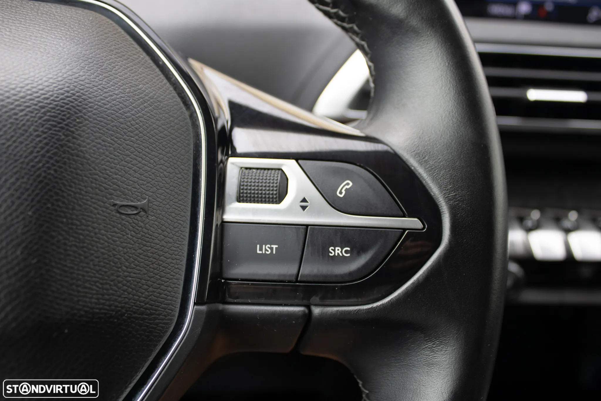 Peugeot 5008 1.2 PureTech Allure - 22