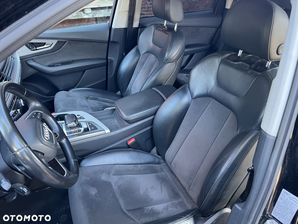 Audi Q7 - 10