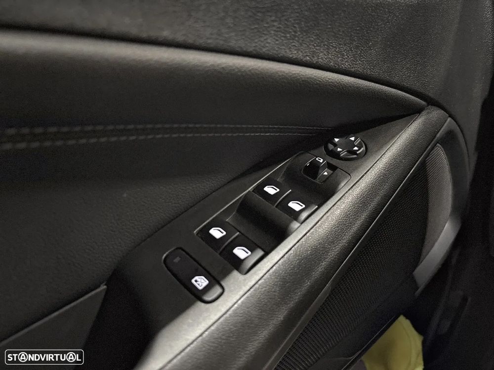 Opel Crossland 1.2 Elegance - 20