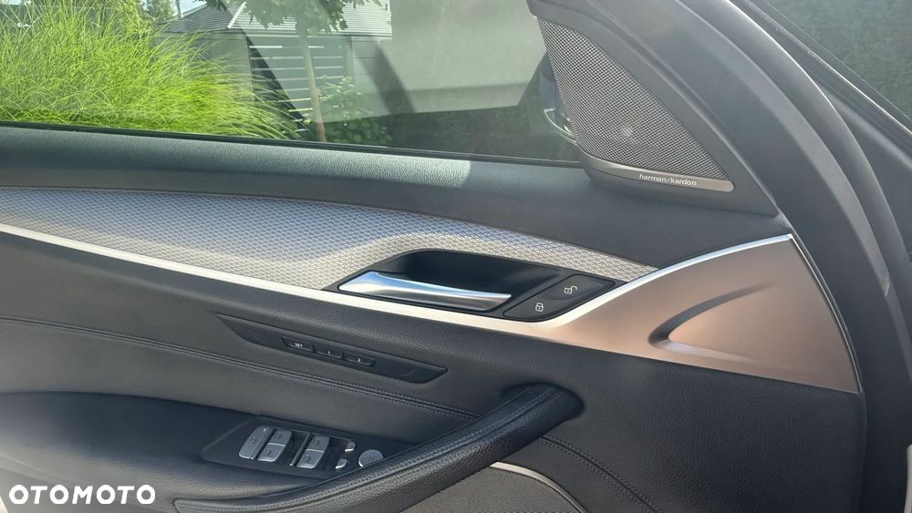 BMW Seria 5 530i GPF xDrive M Sport sport - 18