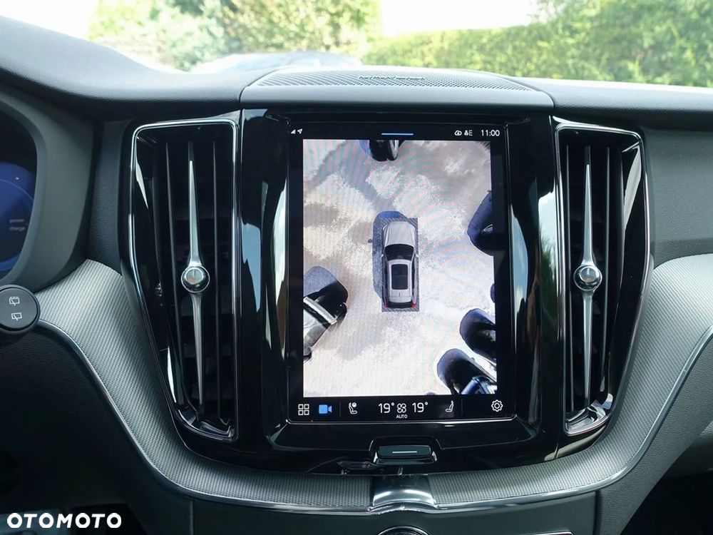 Volvo XC 60 T8 AWD Plug-in Hybrid Plus Black Edition - 21