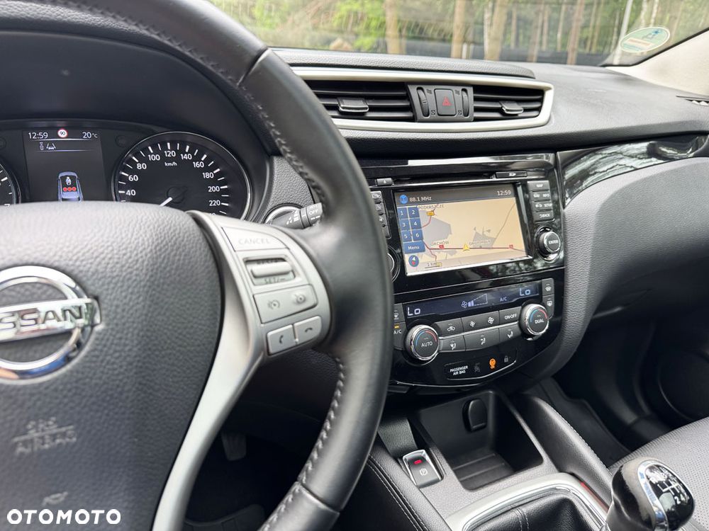 Nissan Qashqai 1.6 DIG-T Visia - 26