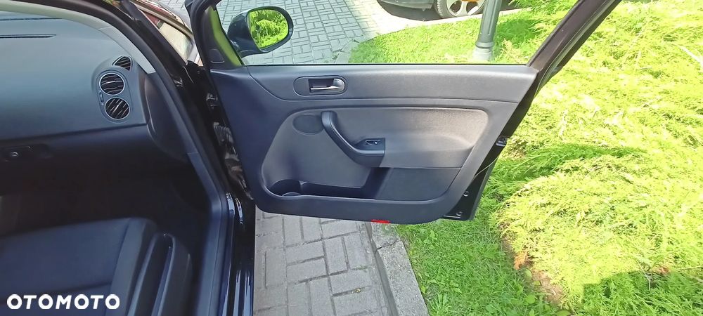 Volkswagen Golf Plus - 16