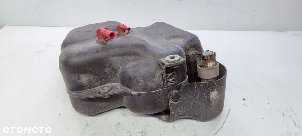 ZBIORNIK PALIWA PŁYNU ADBLUE AUDI A4 B8 8K0131878G - 4
