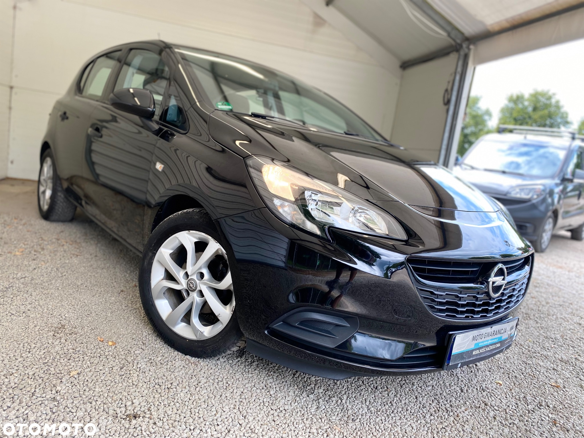 Opel Corsa 1.2 Essentia - 2