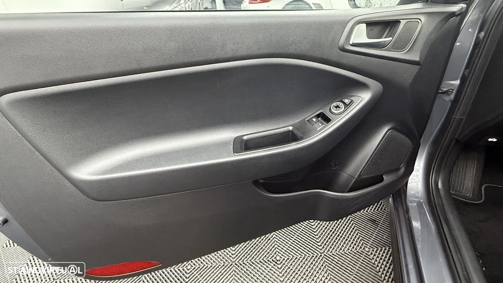 Hyundai i20 - 15