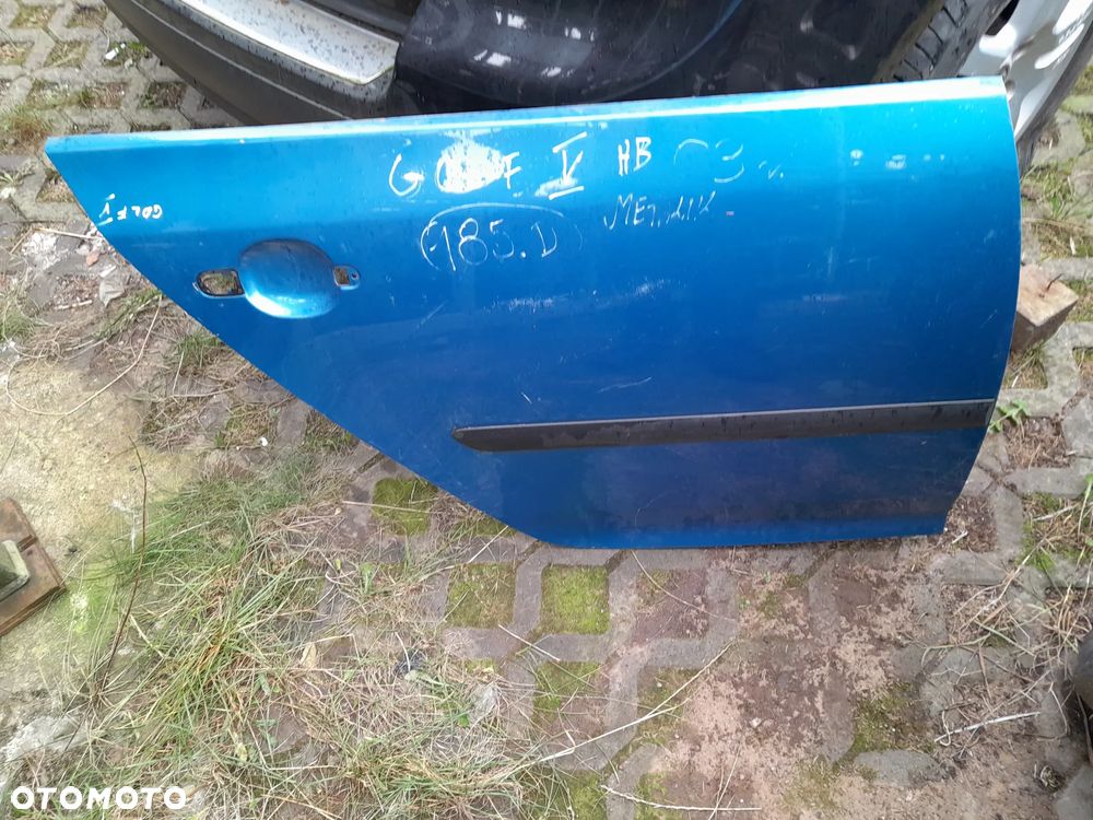VW GOLF V DRZWI PRAWE TYLNE PRAWY TYŁ HB