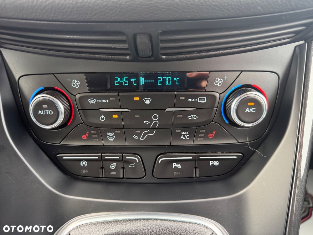 Ford Kuga - 27