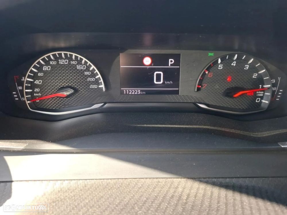 Peugeot 2008 - 4