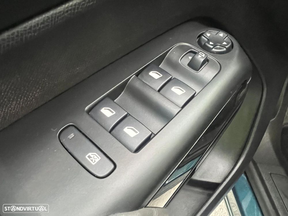 Citroën C5 Aircross 1.6 Hybrid Shine e-EAT8 - 37