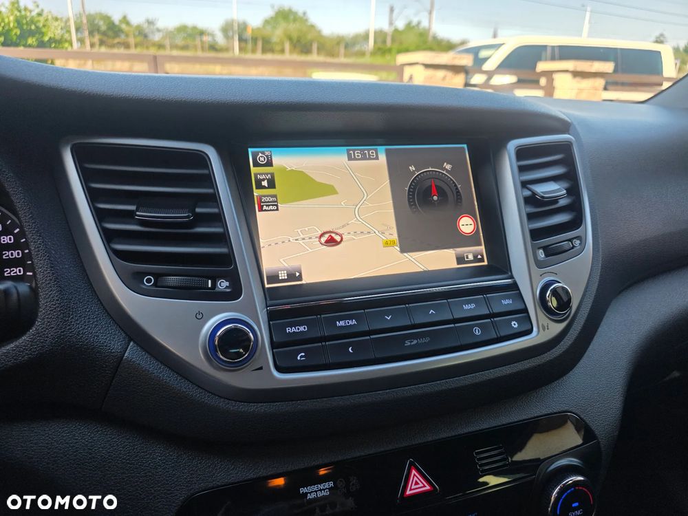 Hyundai Tucson blue 1.7 CRDi 2WD Intro Edition - 19