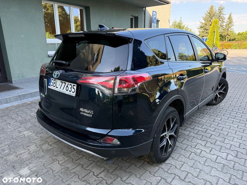 Toyota RAV4 - 16