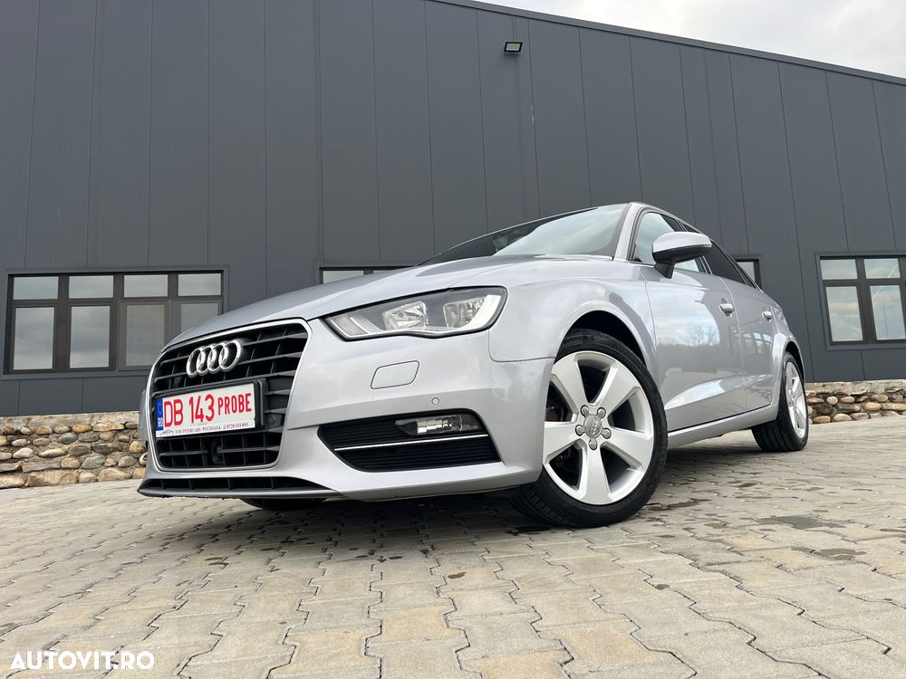 Audi A3 1.6 TDI Sportback S tronic sport - 2